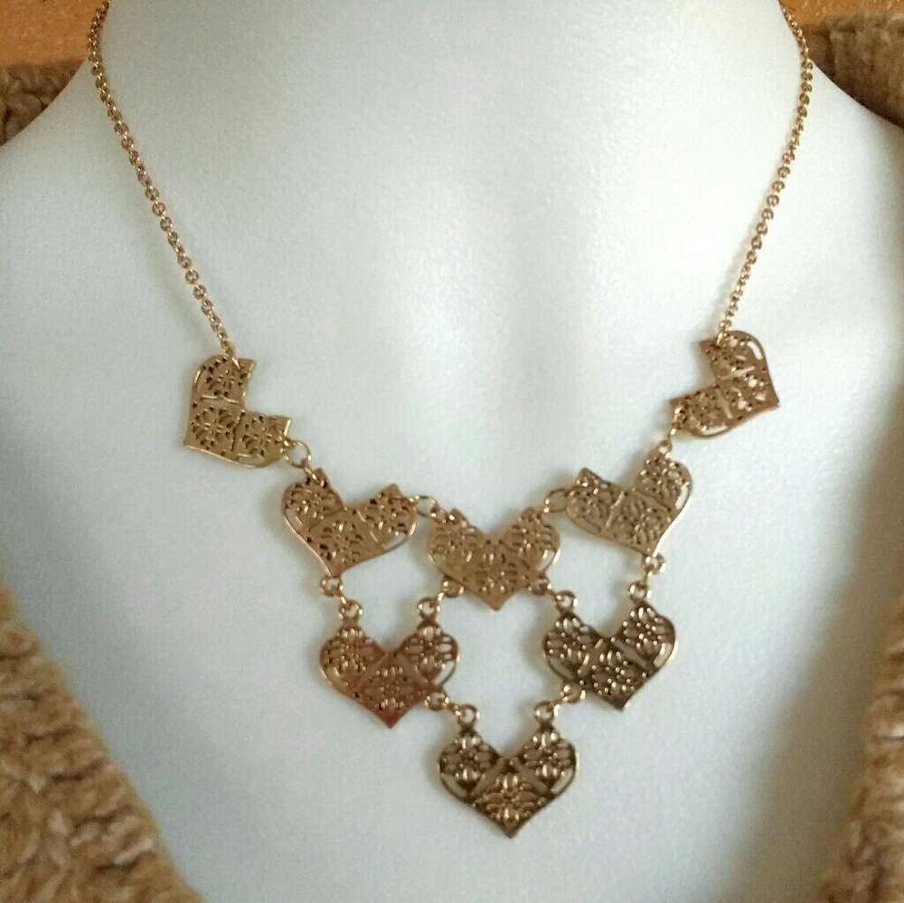 Bay to Baubles Heart filigree necklace